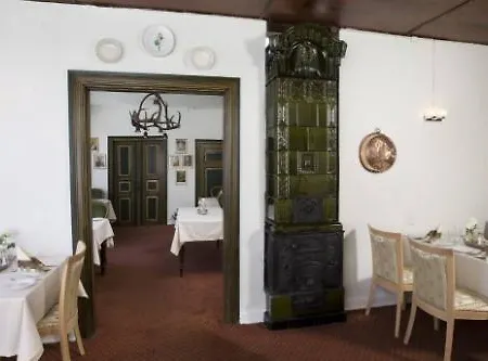 Den Gamle Грам